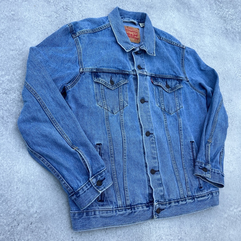 Levi’s Light Blue Wash Heavyweight Denim Button Up Western Indie Jean Jacket